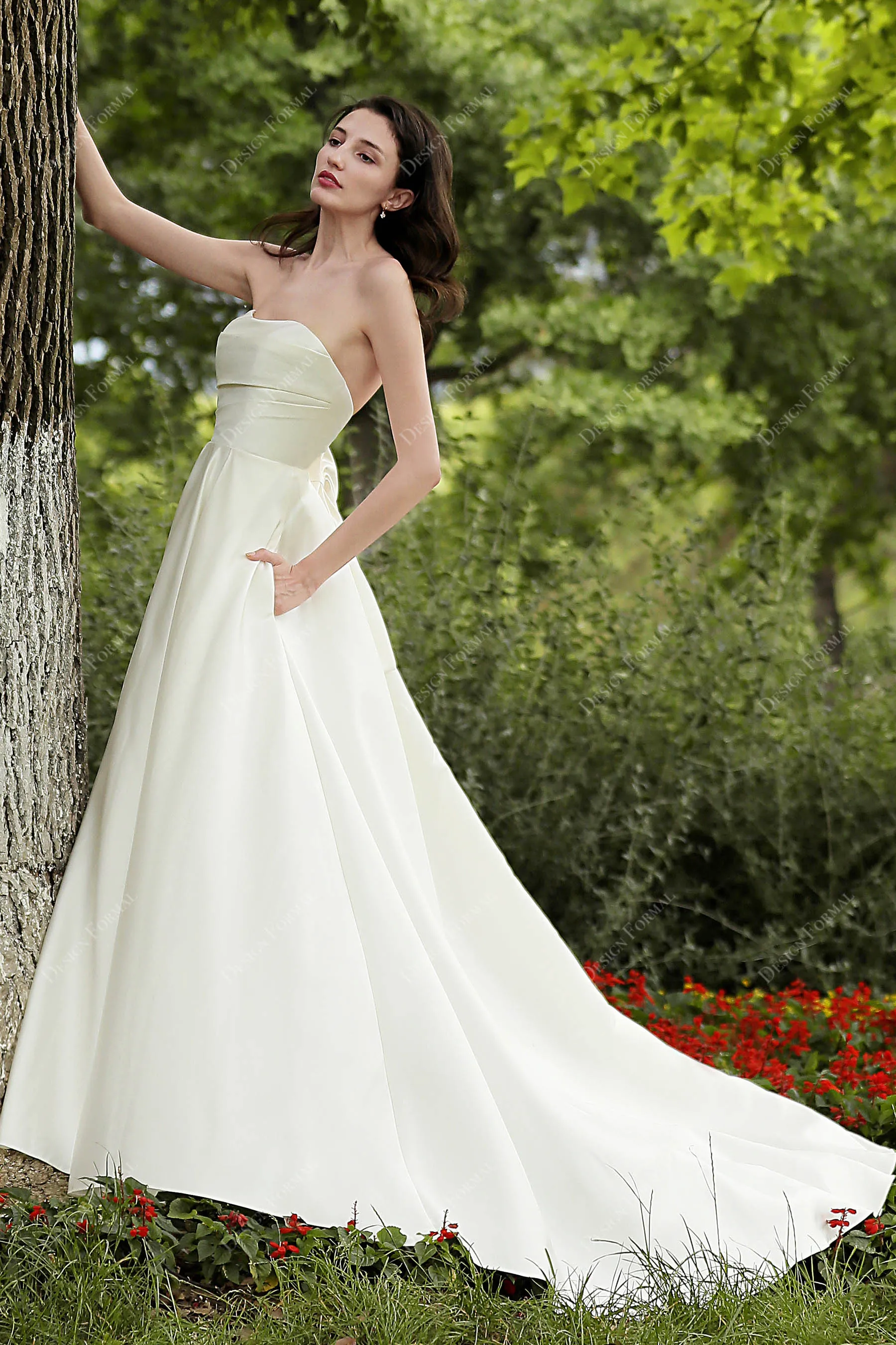 Cute Big Bow Ivory Satin A-line Wedding Dress with Pockets