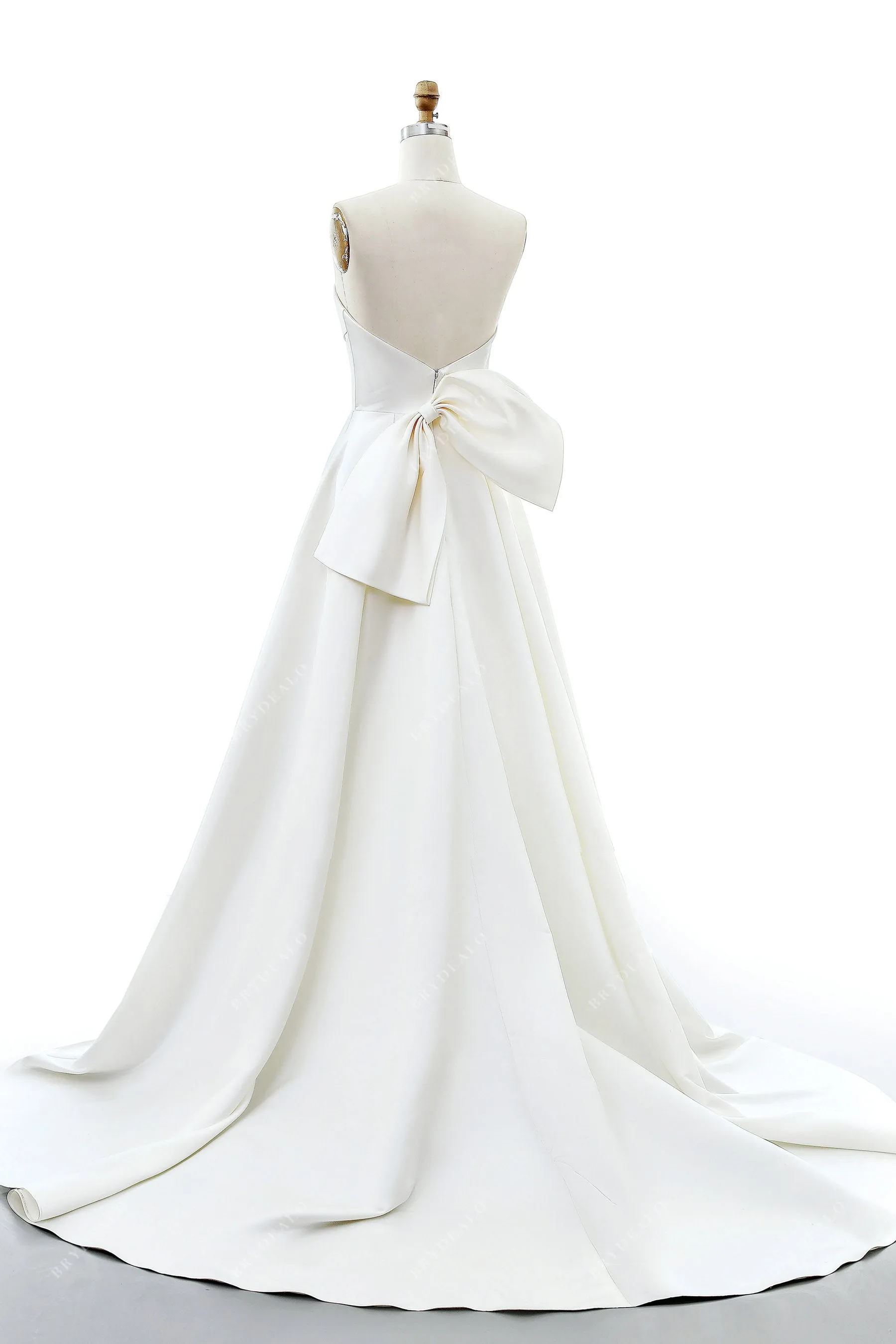 Cute Big Bow Ivory Satin A-line Wedding Dress with Pockets