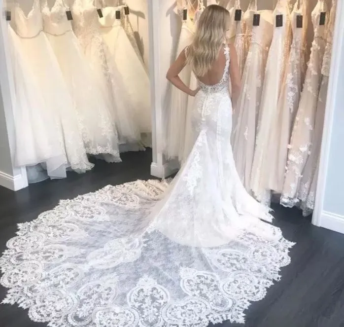 Gorgeous Lace Mermaid Garden Wedding Dress Long Bridal Gown