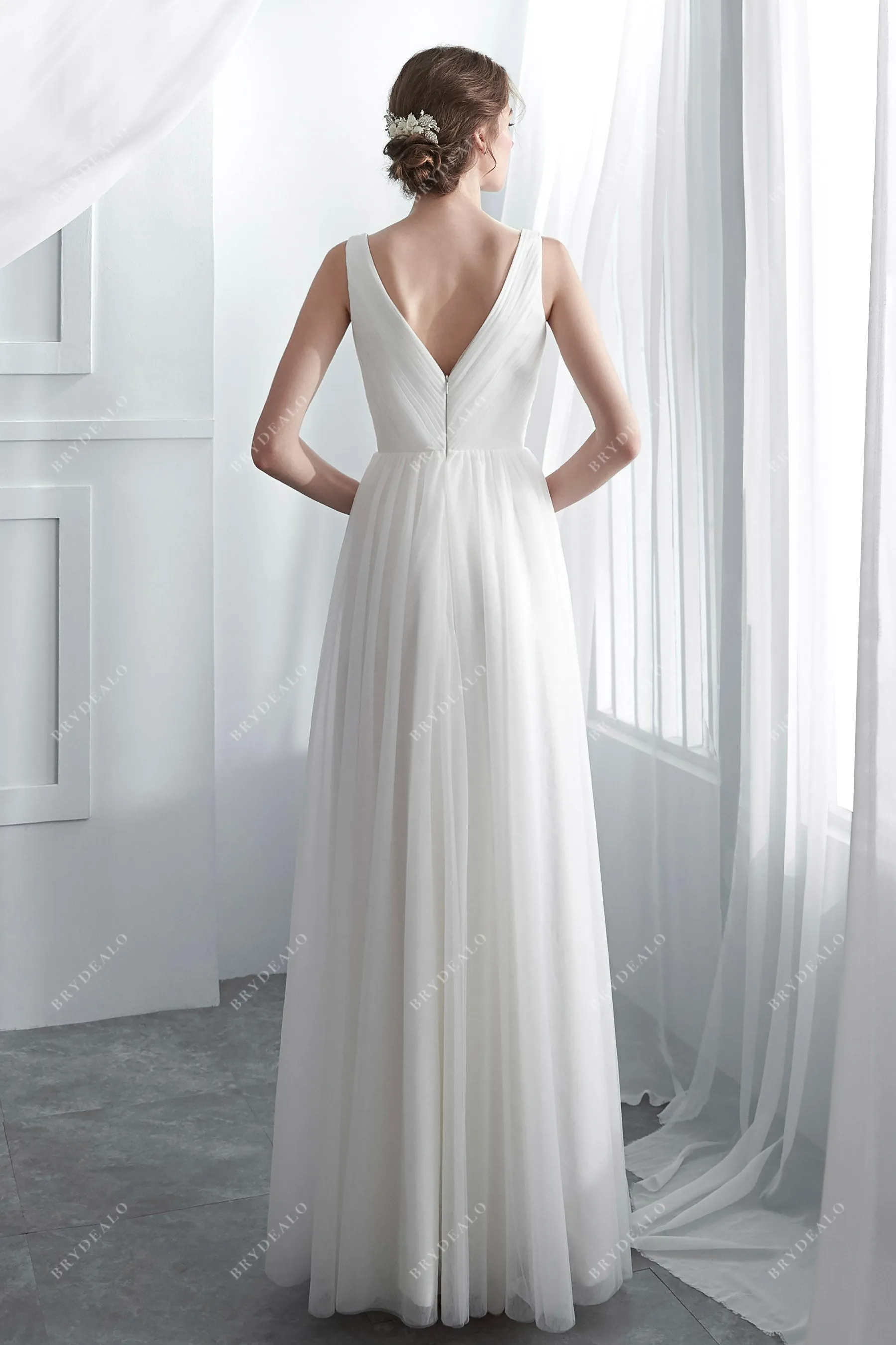 Pleated Tulle V-neck Summer Floor Length Beach Wedding Gown