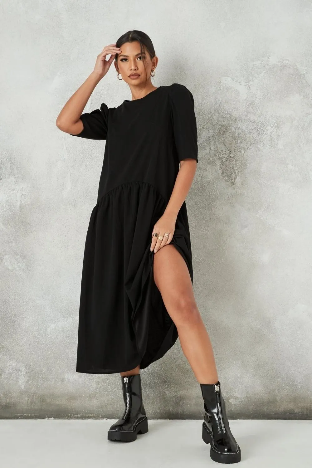 Round Neck Black Oversized Dress