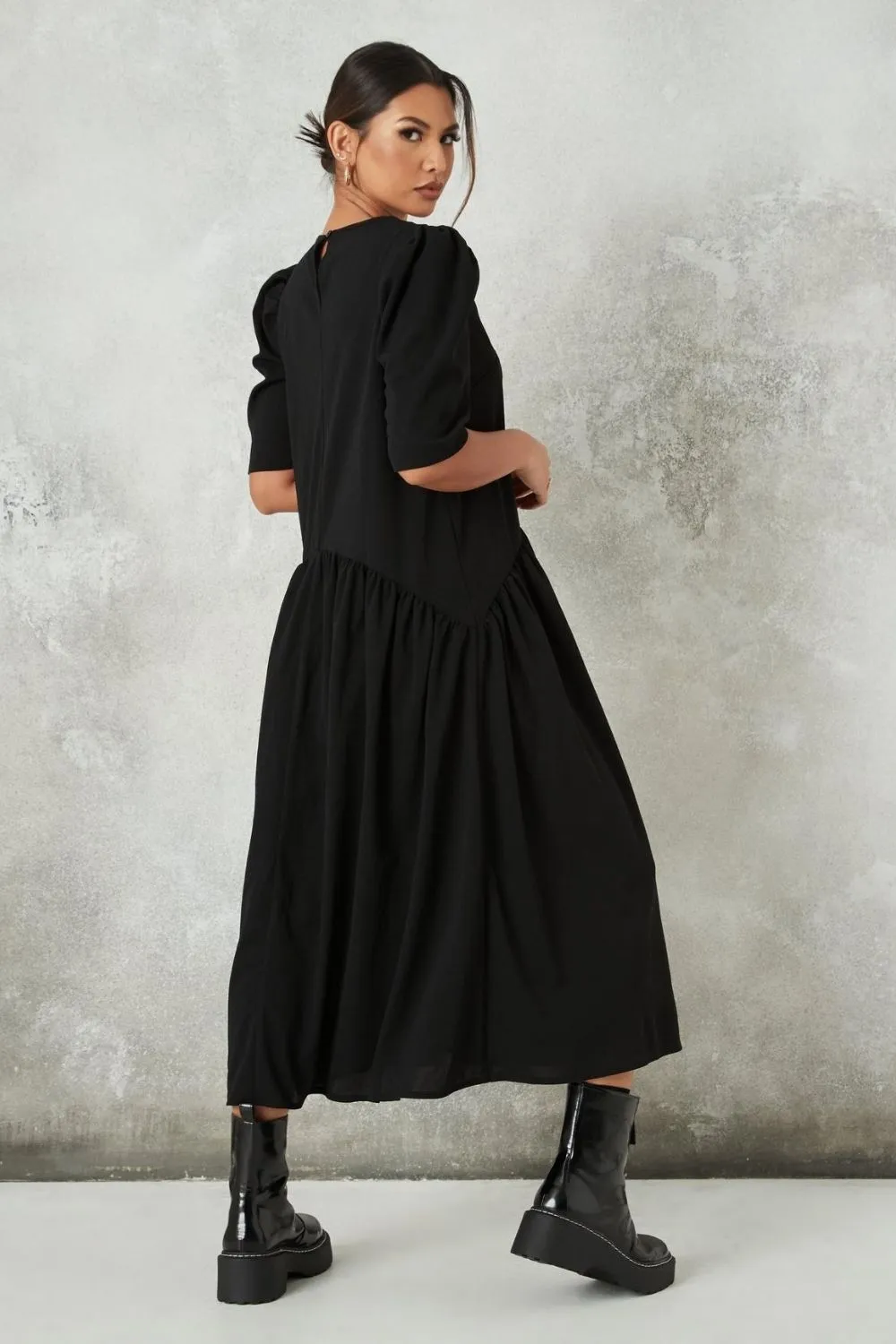 Round Neck Black Oversized Dress