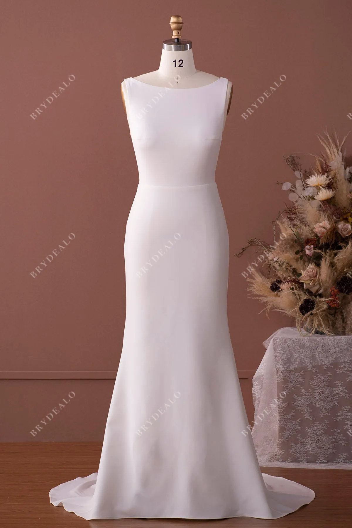 Simple Sleeveless Crepe Elegant Mermaid Long Wedding Dress